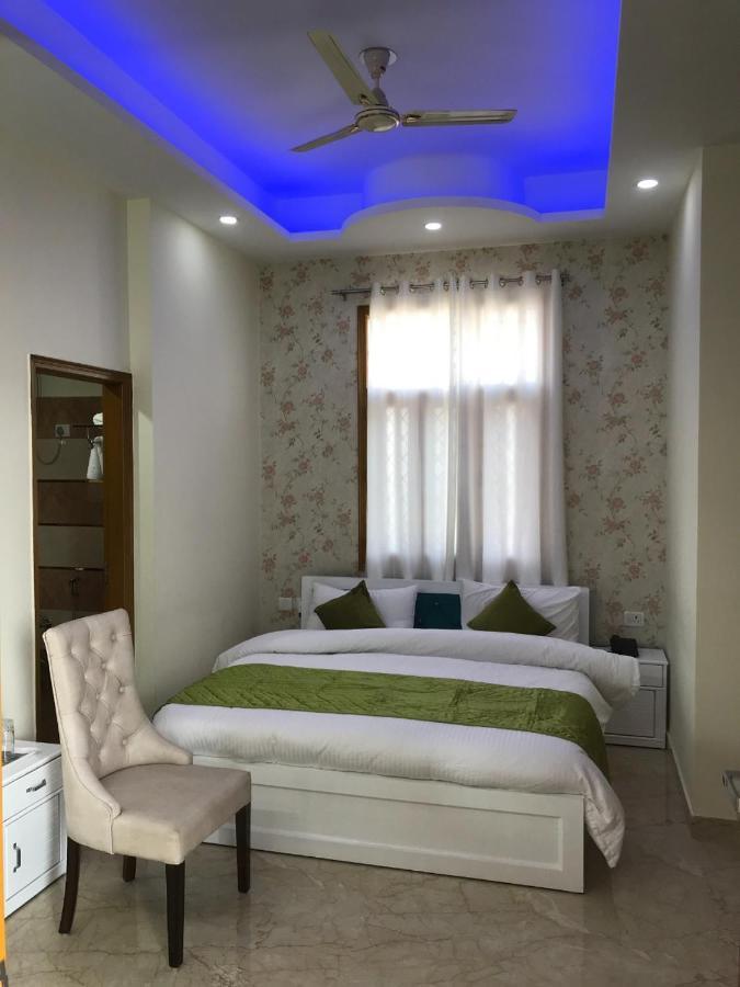 Hotel O The Grand Palace Ghaziabad Εξωτερικό φωτογραφία