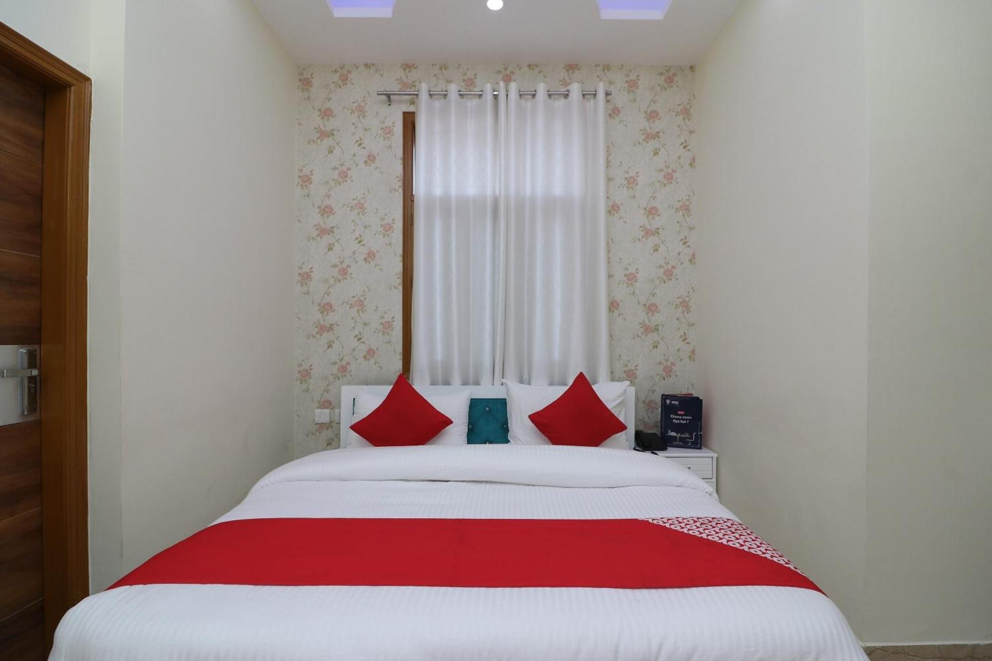 Hotel O The Grand Palace Ghaziabad Εξωτερικό φωτογραφία